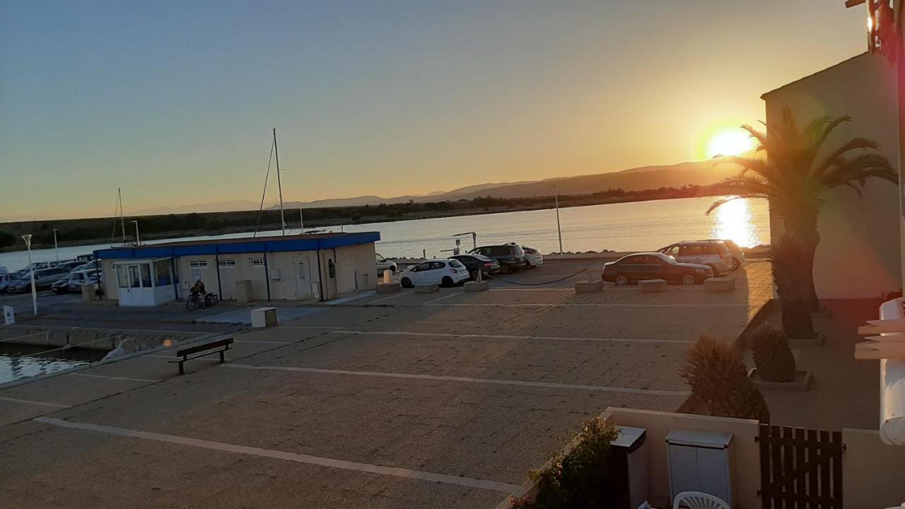 T2 Cabine Avec Tres Belle Vue Sur Le Port De Plaisance ลูกัท ภายนอก รูปภาพ